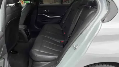 Photo 10 BMW Serie 3 330e 292 ch BVA8