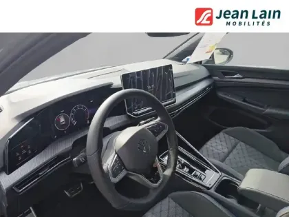 Photo 10 Volkswagen Golf  1.5 eTSI EVO2 150 DSG7