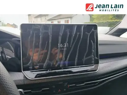 Photo 15 Volkswagen Golf  1.5 eTSI EVO2 150 DSG7