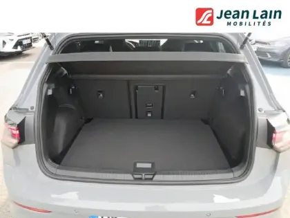 Photo 9 Volkswagen Golf  1.5 eTSI EVO2 150 DSG7