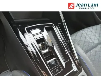 Photo 12 Volkswagen Golf  1.5 eTSI EVO2 150 DSG7