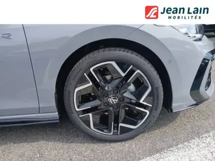 Photo 8 Volkswagen Golf  1.5 eTSI EVO2 150 DSG7