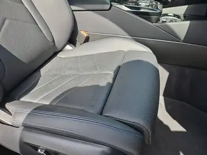 Photo 46 BMW Serie 5 520d 197 ch BVA8