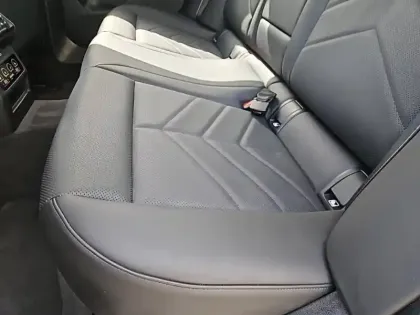 Photo 41 BMW Serie 5 520d 197 ch BVA8