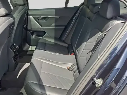 Photo 13 BMW Serie 5 520d 197 ch BVA8