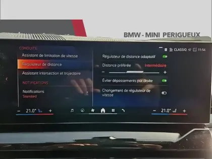 Photo 28 BMW Serie 5 520d 197 ch BVA8