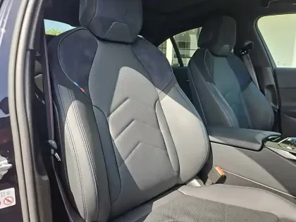 Photo 47 BMW Serie 5 520d 197 ch BVA8