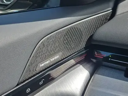 Photo 27 BMW Serie 5 520d 197 ch BVA8