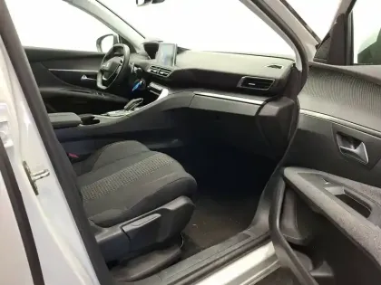 Photo 28 Peugeot 3008  Puretech 130ch S&S EAT8