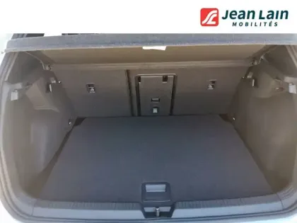 Photo 9 Volkswagen Golf  1.5 eTSI EVO2 150 DSG7