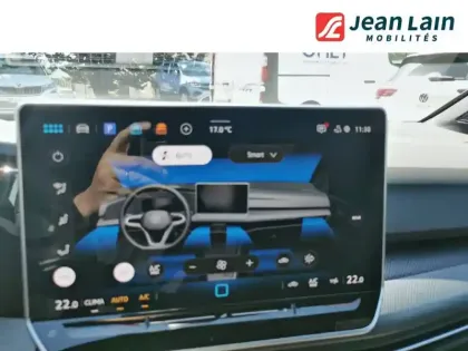 Photo 13 Volkswagen Golf  1.5 eTSI EVO2 150 DSG7