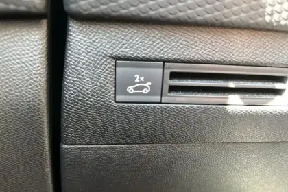 Photo 19 DS DS 4  PureTech 130 EAT8