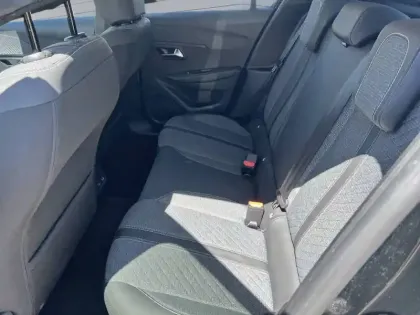 Photo 9 Peugeot 208  Hybrid 110 ch e-DCS6