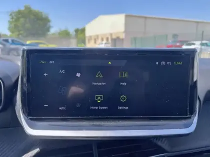 Photo 12 Peugeot 208  Hybrid 110 ch e-DCS6