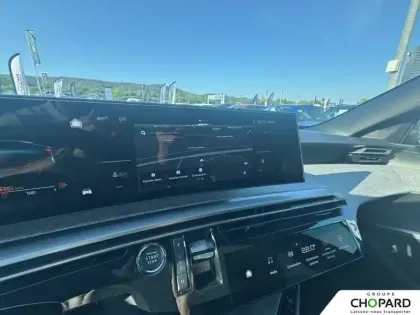 Photo 13 Peugeot 3008  Hybrid 145 e-DCS6