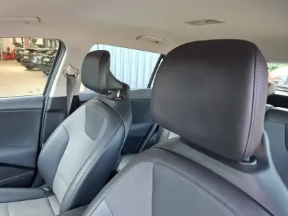 Photo 9 Kia Niro  1.6 GDi 141 ch HEV DCT6