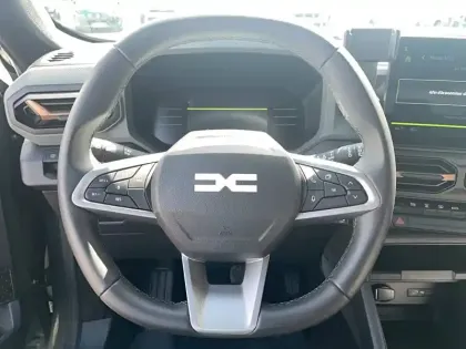 Photo 43 Dacia Duster  Hybrid 140