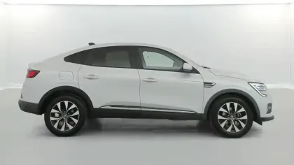 Photo 14 Renault Arkana  E-Tech 145