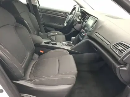 Photo 11 Renault Megane Mégane IV Berline Blue dCi 115 EDC