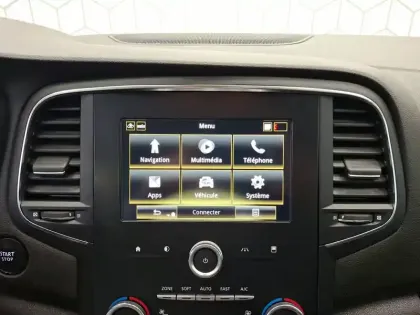 Photo 17 Renault Megane Mégane IV Berline Blue dCi 115 EDC