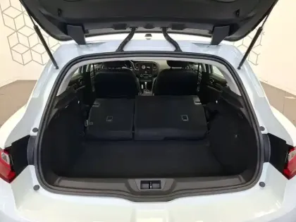 Photo 16 Renault Megane Mégane IV Berline Blue dCi 115 EDC