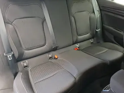 Photo 14 Renault Megane Mégane IV Berline Blue dCi 115 EDC