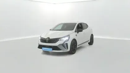 Photo 9 Renault Clio  E-Tech full hybrid 145