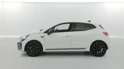 Photo 10 Renault Clio  E-Tech full hybrid 145