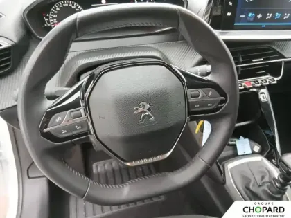 Photo 16 Peugeot 208  PureTech 100 S&S BVM6