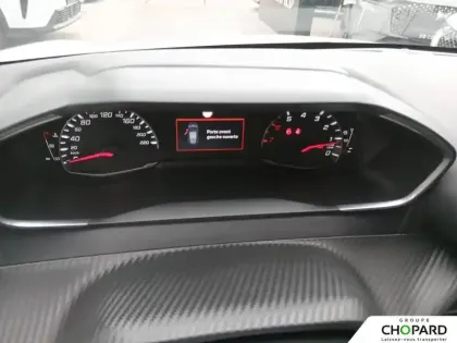 Photo 20 Peugeot 208  PureTech 100 S&S BVM6