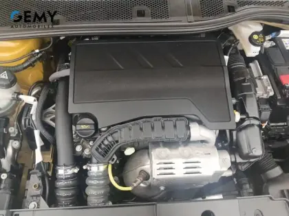 Photo 27 Peugeot 208  PureTech 100 S&S BVM6