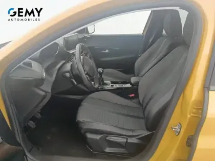 Photo 24 Peugeot 208  PureTech 100 S&S BVM6