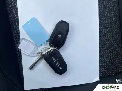 Photo 15 Peugeot 208  Electrique 50 kWh 136ch