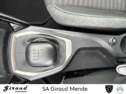 Photo 27 Peugeot 208  PureTech 100 S&S BVM6