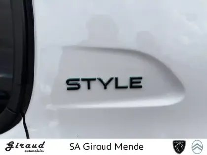 Photo 32 Peugeot 208  PureTech 100 S&S BVM6