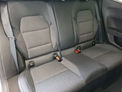 Photo 14 Renault Clio  E-Tech hybride 145