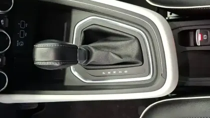 Photo 34 Renault Clio  E-Tech hybride 145