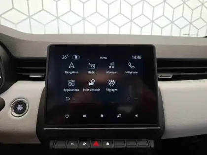 Photo 17 Renault Clio  E-Tech hybride 145