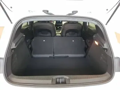 Photo 16 Renault Clio  E-Tech hybride 145