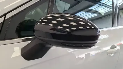 Photo 36 Renault Clio  E-Tech hybride 145