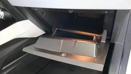 Photo 27 Renault Clio  E-Tech hybride 145