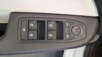 Photo 29 Renault Clio  E-Tech hybride 145