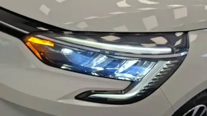 Photo 35 Renault Clio  E-Tech hybride 145