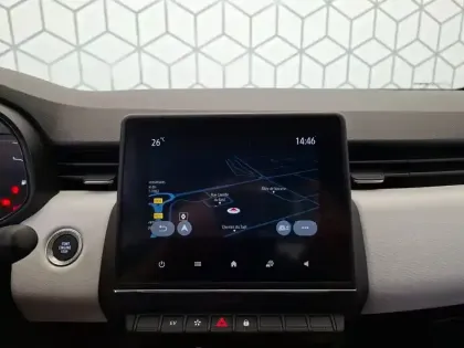 Photo 18 Renault Clio  E-Tech hybride 145