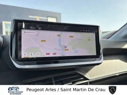 Photo 16 Peugeot 208  Hybrid 100 e-DCS6