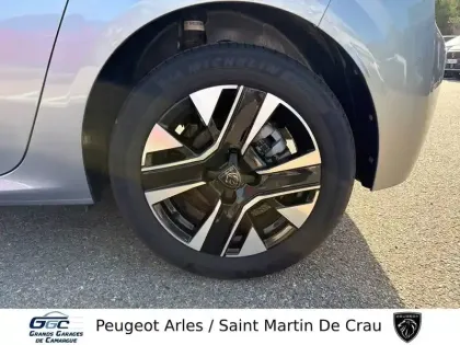 Photo 10 Peugeot 208  Hybrid 100 e-DCS6