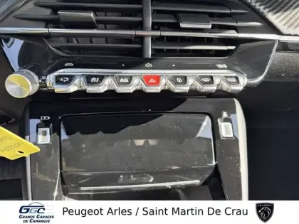 Photo 15 Peugeot 208  Hybrid 100 e-DCS6