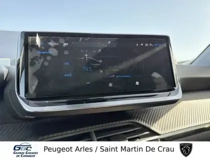 Photo 18 Peugeot 208  Hybrid 100 e-DCS6