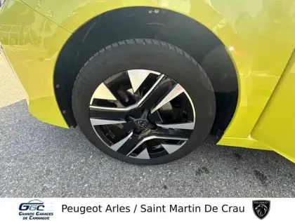 Photo 10 Peugeot 208  Hybrid 100 e-DCS6