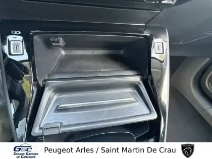 Photo 23 Peugeot 208  Hybrid 100 e-DCS6